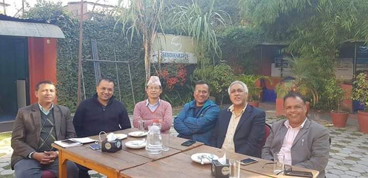 फेरि सल्बलाए युवा नेता गगन, गुरु र धनराजहरु ! देउवा, पौडेलसहितका ढल्किँदो उमेरका नेतालाई चुनौती