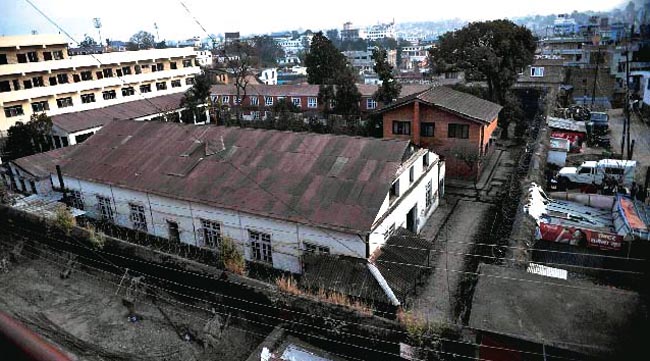 नख्खु कारागारका कैदीबन्दीमध्ये थोरै मात्रै आयमूलक काममा