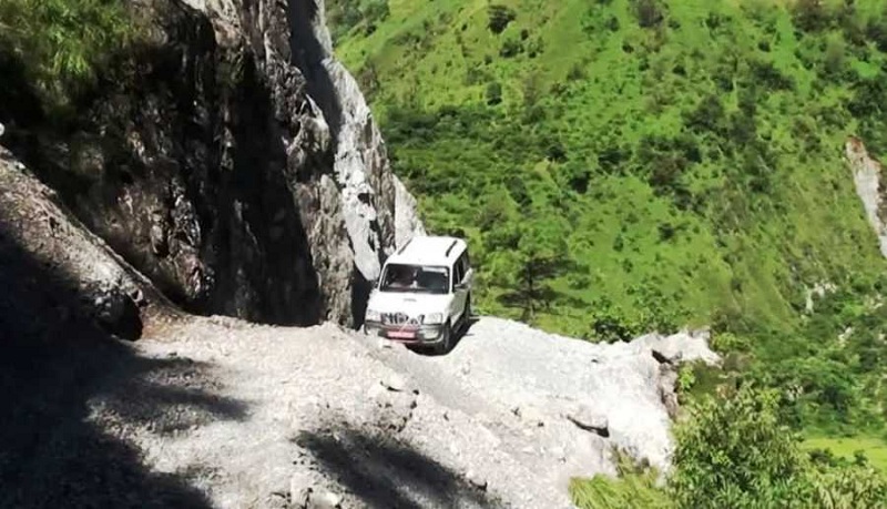 ट्र्याक खुलेको बाह्र वर्षमा पनि सडक बनेन