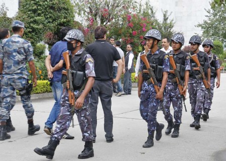 रेशम चौधरी प्रकरणः टीकापुरमा हाई अलर्ट, थारु समुदाय प्रदर्शनको तयारीमा