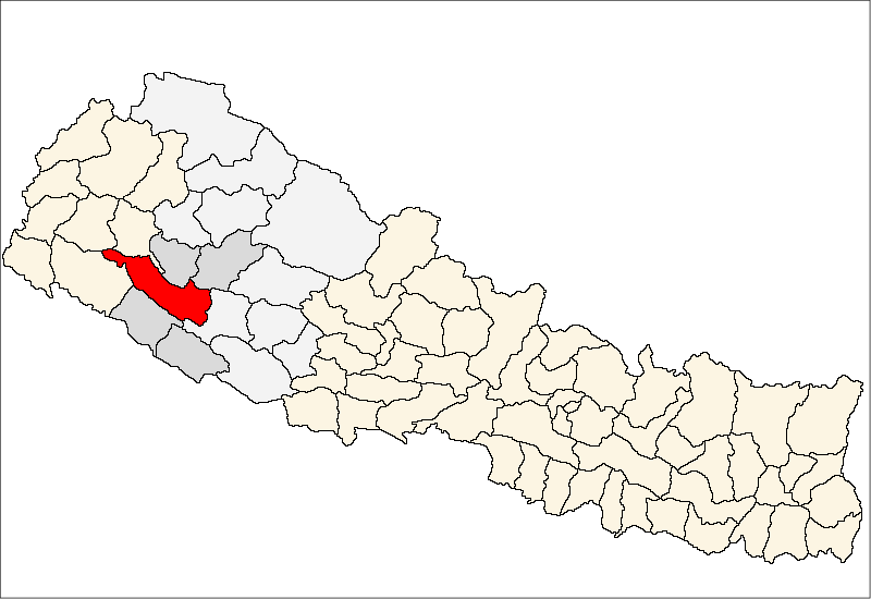 ठेकेदारको लापरवाहीका कारण तीन सरकारी भवन अलपत्र
