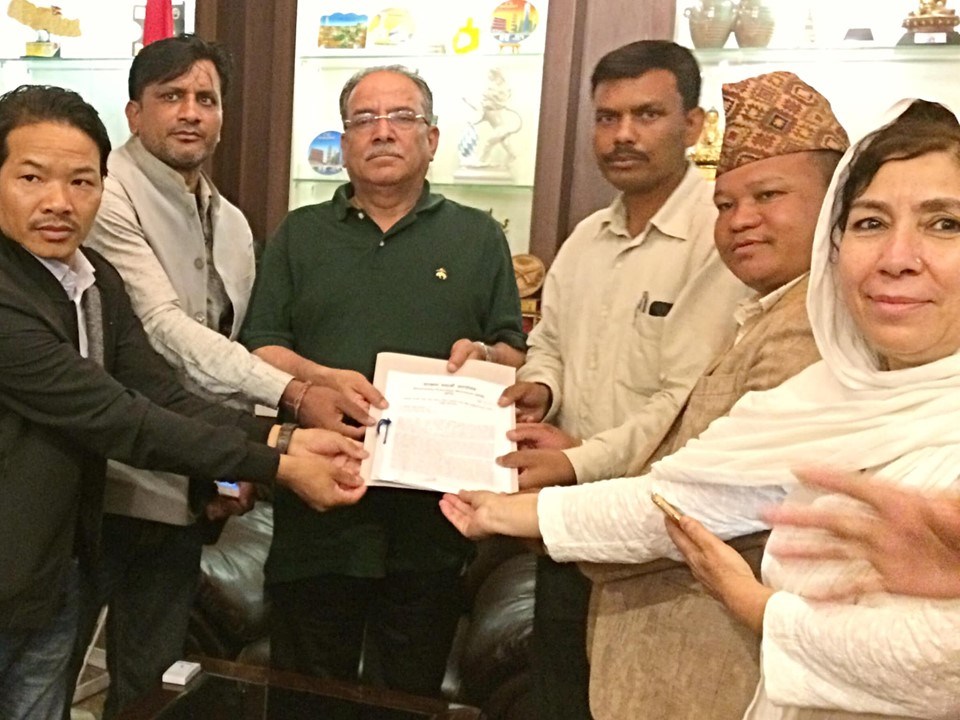 आरक्षण बचाऔँ संघर्ष समुहलाई प्रचण्डको आश्वासन – ‘ढुक्क हुनुस् लोक सेवा विज्ञापन खारेज हुन्छ’