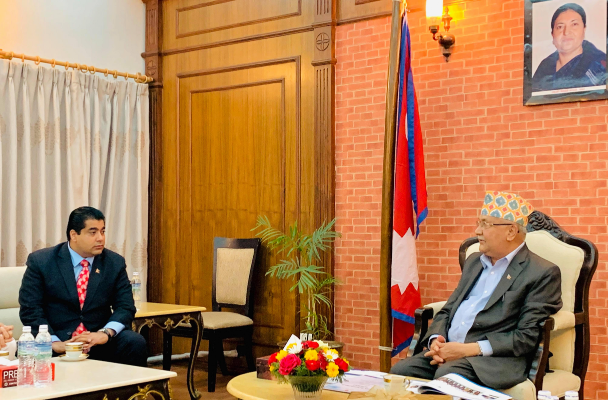 संसदमा परिवार दलको सहभागिता हुनुपर्छ भन्दै प्रधानमन्त्री गुहार्न पुगे एकनाथ ढकाल