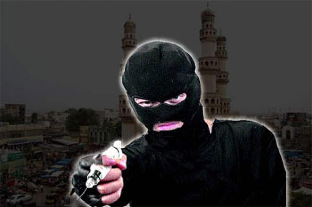 उपत्यकामा श्रृंखलावद्ध सिरिञ्ज आक्रमण गर्ने युवा पक्राउ