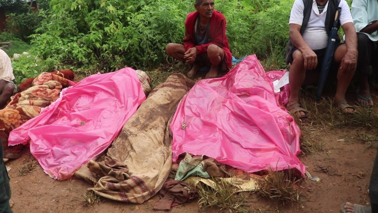 सत्यवति पहिरोमा ज्यान गुमाएका १३ जनाको शव परिवारले बुझे