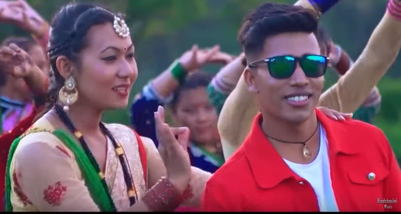 समित विश्वकर्माको ‘तीजैमा ल्याएको सारी….’  सार्वजनिक (भिडियोसहित)