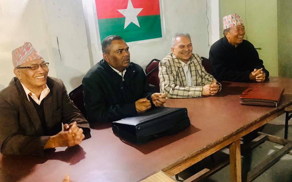 उपेन्द्र यादवले सरकार नछाड्ने, मध्यरातमा वार्ता टोली गठन, बाबुराम बने वार्ता टोलीका कमाण्डर !