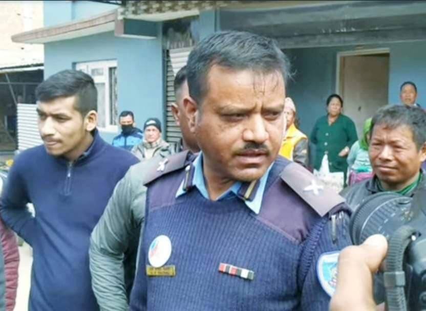 महिलामाथि लाठिचार्ज गर्ने इन्सपेक्टरबिरुद्ध छानविन हुने, एसपी दुर्गा सिंहको नेतृत्वमा समिति गठन