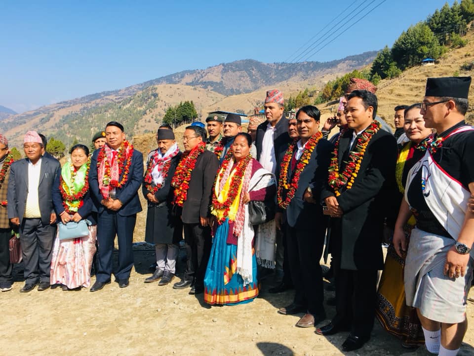 रोल्पाको थवाङमा भिभिआइपीको लस्कर ! (फोटोफिचर)