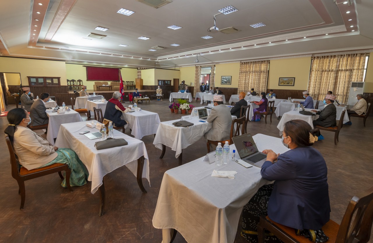 लकडाउन लम्ब्याउने सरकारको तयारी, निर्णयको लागि मन्त्रीपरिषद् वैठक बस्दै