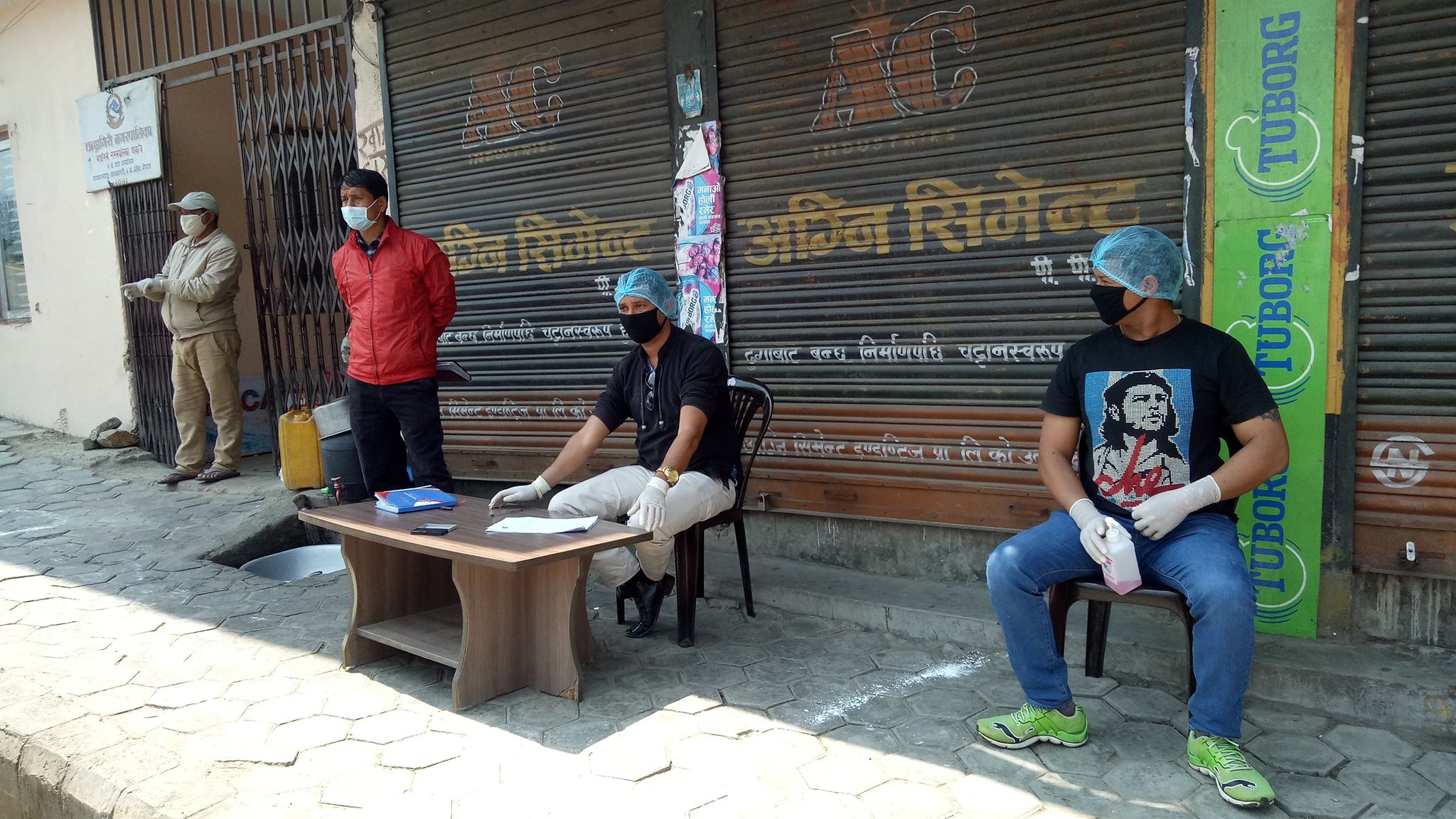 चन्द्रागिरि नगरपालिकामा राहत वितरणः केही वडामा शुरु, केहीमा भोलीदेखि !