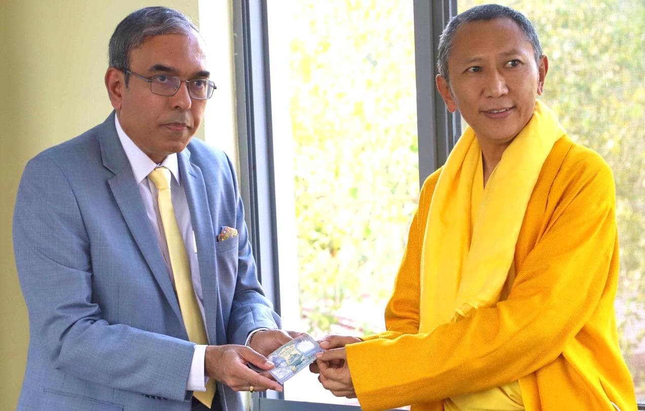 लुम्बिनीमा सार्कका महासचिव विराकुनले गरे एक रुपैयाँ सहयोग !