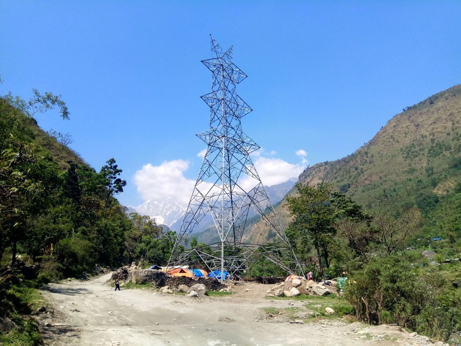 कालीगण्डकी प्रसारण करिडोरको खुर्कोट–दाना खण्डको अन्तिम परीक्षण हुँदै
