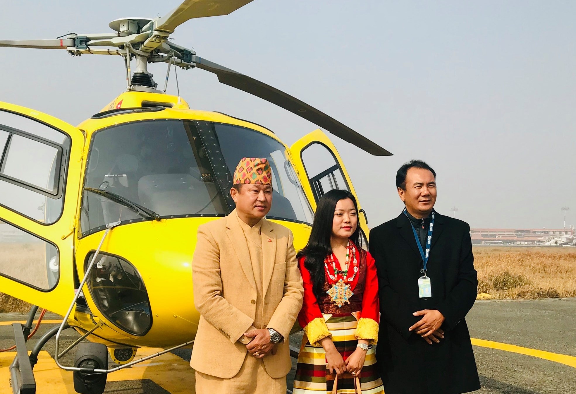 यति समुहको लगानीमा मुख्यमन्त्री शेरधन राईलाई हेलिकोप्टरमा ससुराली शयर !