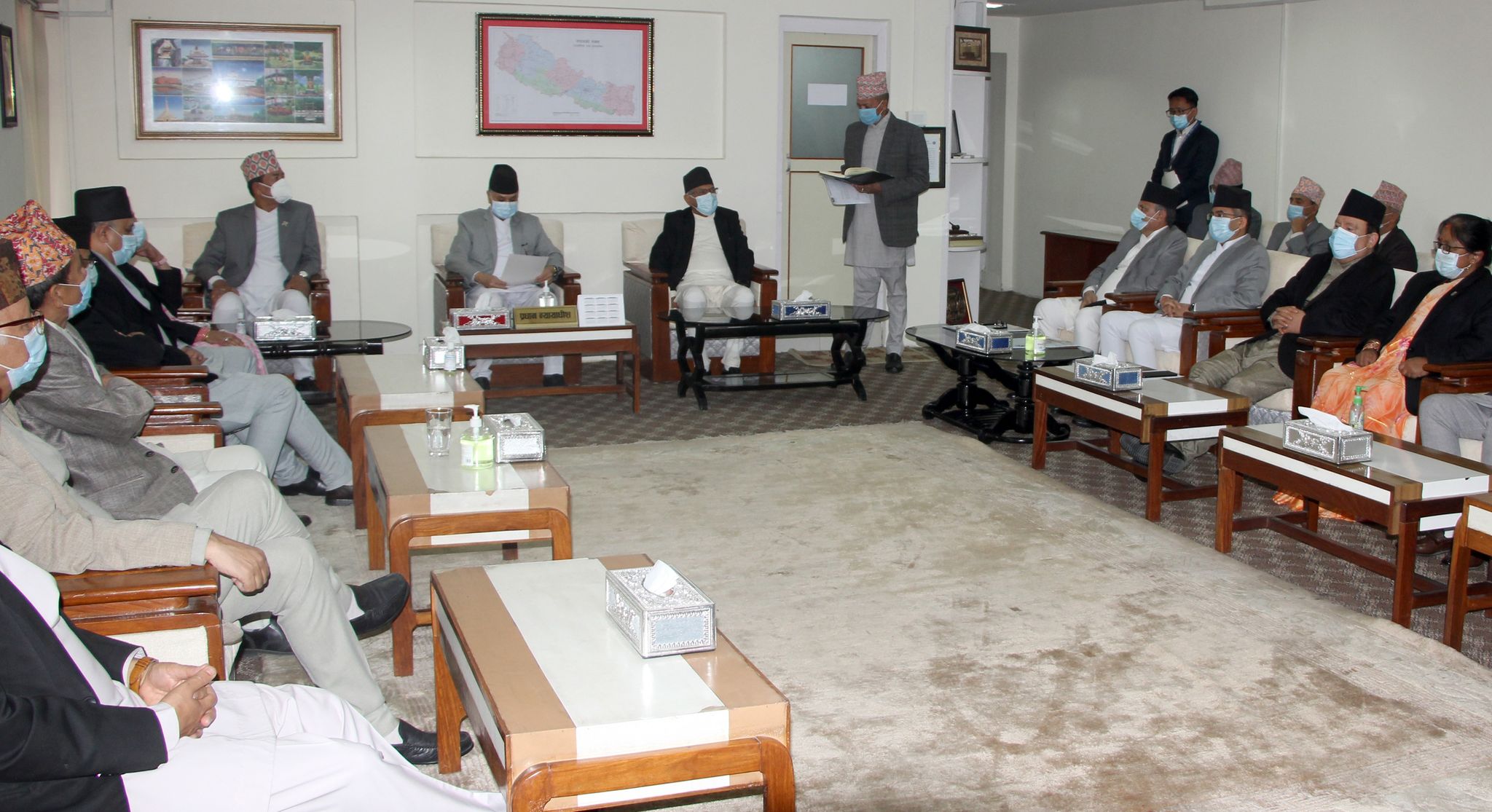 नवनियुक्त न्यायाधीशद्वय चुँडाल र सुवेदीले लिए सपथ