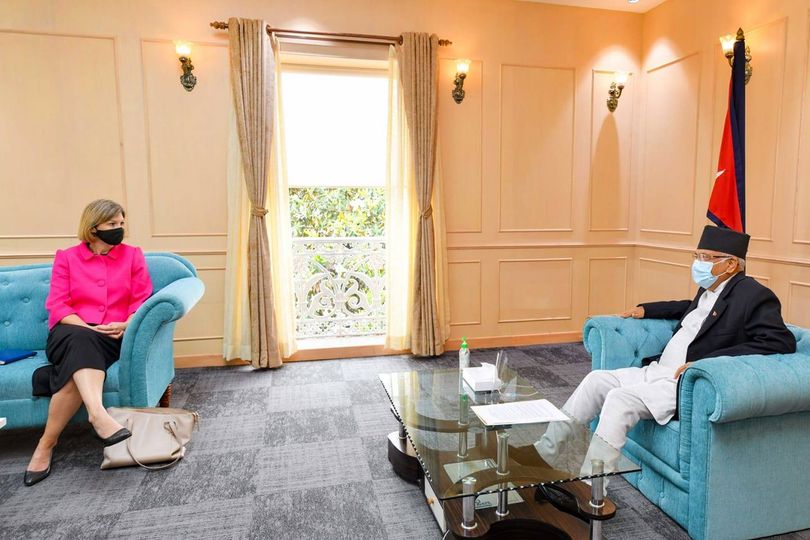 कोरोना विरुद्धको खोप उपलब्ध गराइदिन प्रधानमन्त्रीद्वारा बेलायतसँग आग्रह