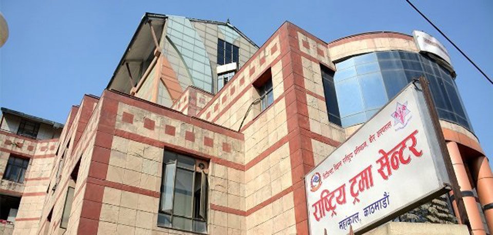 ट्रमा सेन्टरमा अक्सिजन आपूर्ति सहज, विरामीलाई औषधि निःशुल्क