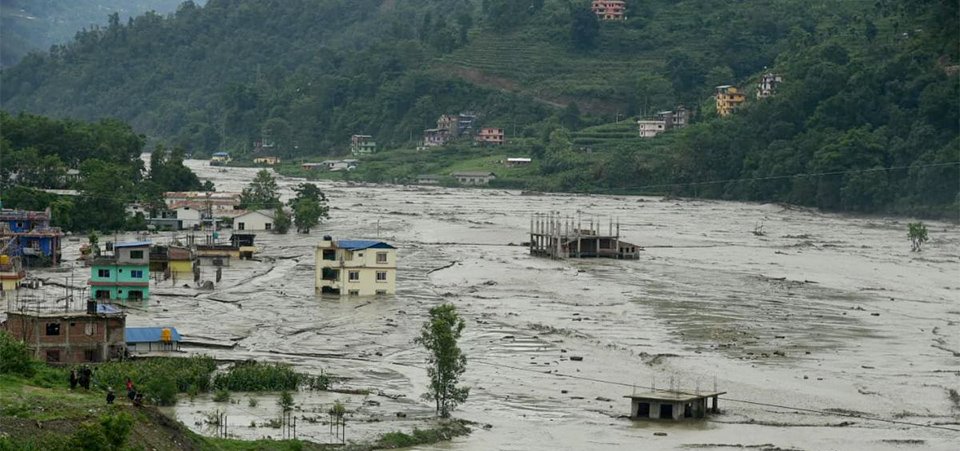 मेलम्चीको बाढीमा हराएका दुई चिनियाँ र एक भारतीयको शव फेला