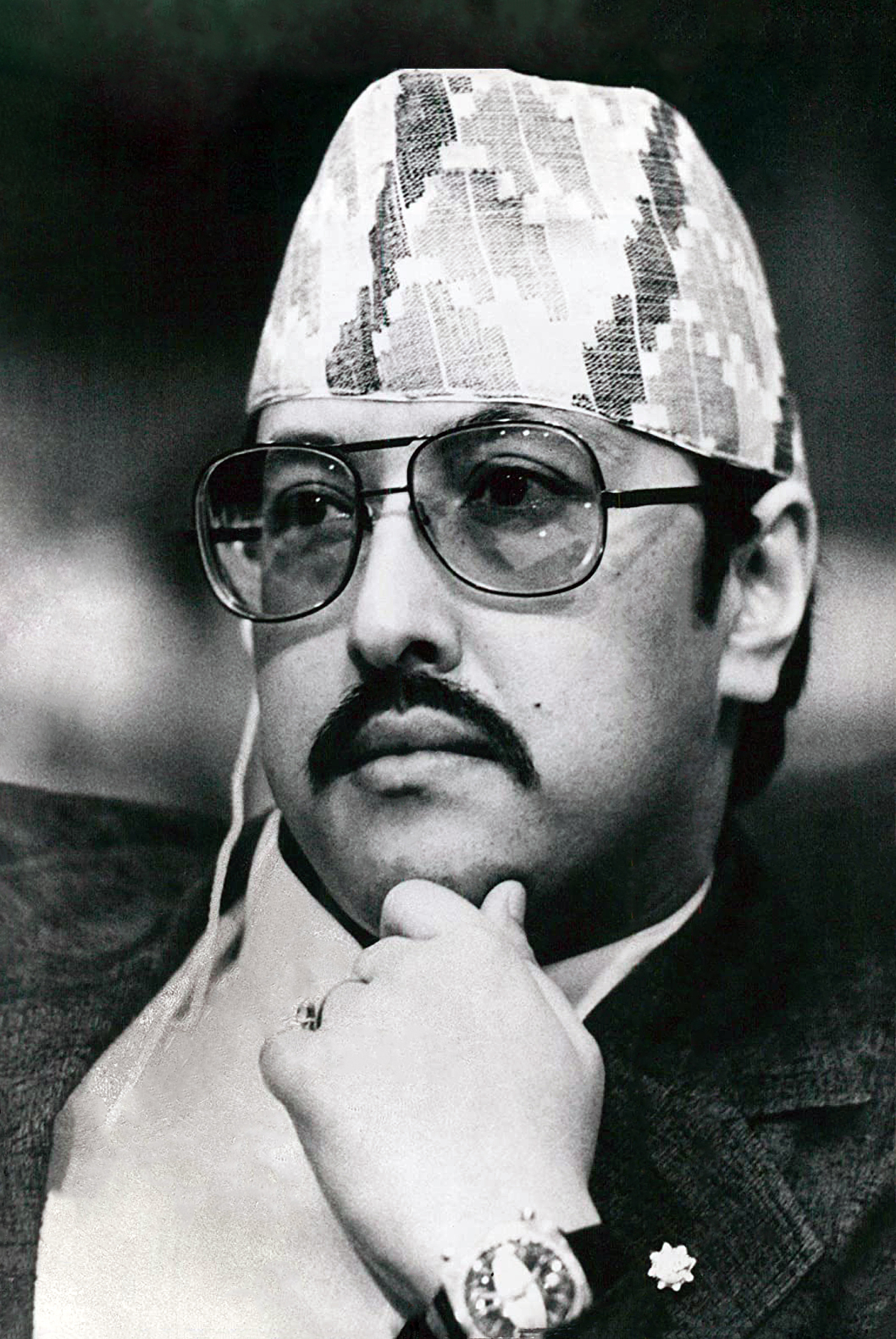 नारायणहिटी दरबार हत्याकाण्डको २० वर्ष, रोई रहेका विरेन्द्रका दिबाङ्गत आत्मा