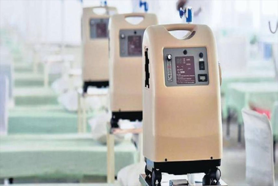 बङ्गलादेशमा रहेका प्रवासी नेपालीद्वारा स्वास्थ्य उपकरण प्रदान