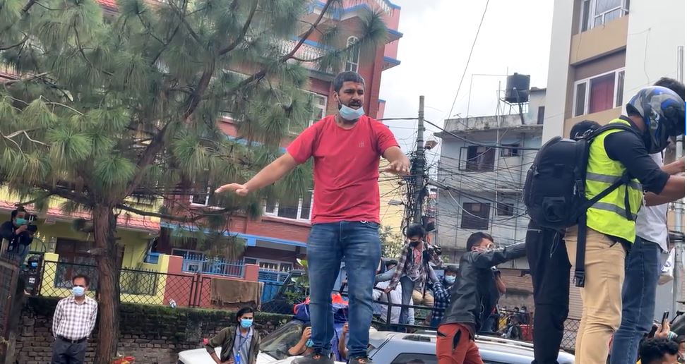 ओली निकट व्यक्तिले चलाएको रेष्टुरेन्टको पार्किङ स्थल बनाउन हाम्रो टिमको खानास्थल भत्काइयो !