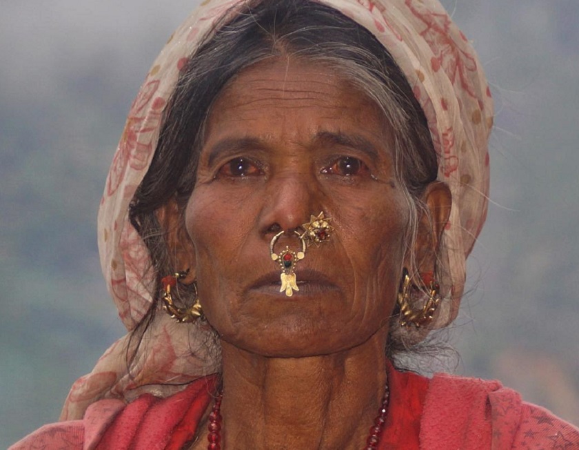 रसाई रहने द्वन्द्वमा छोरा गुमाएकी आमाको आँखा : ‘देशमा फेरि युद्ध नहोस्’
