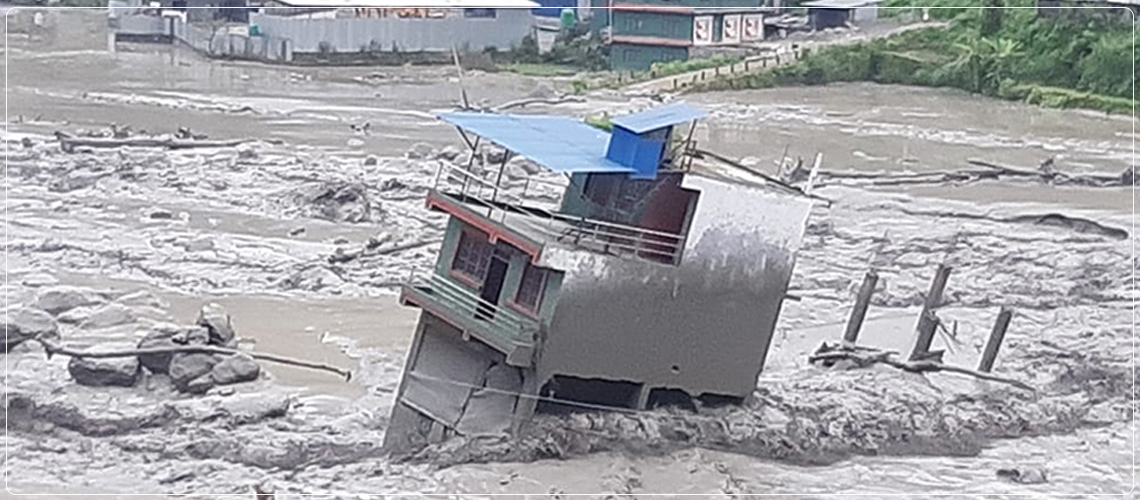 मेलम्ची बाढी अपडेट : नौ पक्की र आठ कच्ची घर बगायो