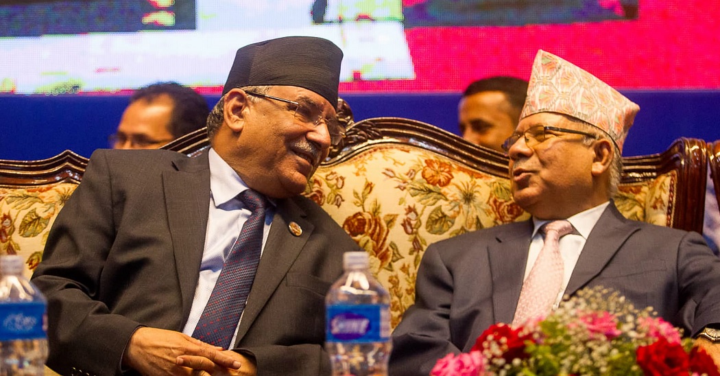 ओली भेट्नुअघि माधव नेपालले भेटे प्रचण्ड