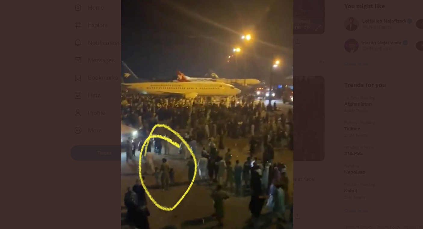 काबुल विमानस्थलमा देश छाड्नेहरुको भिडले विमास्थल नै नियन्त्रण बाहिर (भिडियो हेर्नुहास्)