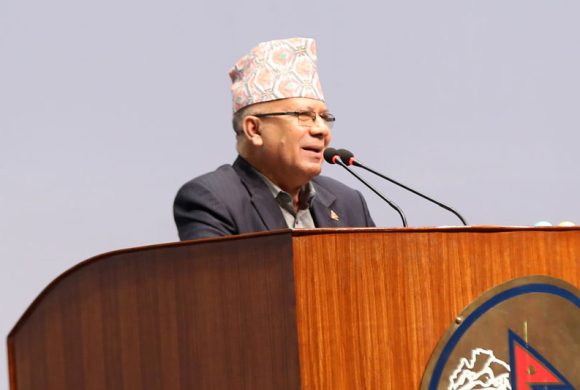 विमानस्थल निर्माण रोक्नु दुःखद् ः माधव नेपाल
