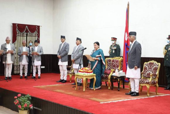 नवनियुक्त मन्त्रीहरूद्वारा शपथ ग्रहण