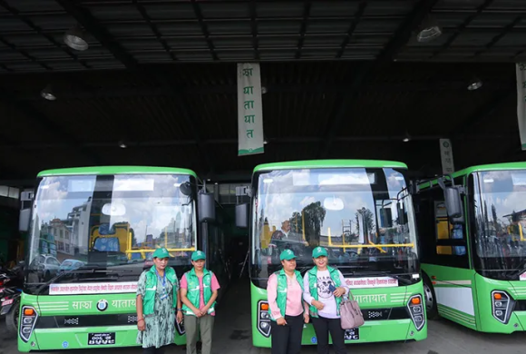 साझा यातायातका विद्युतीय बस सञ्चालनमा