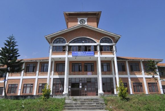 प्राध्यापकको गल्तीले गर्दा प्रश्नपत्र हुबहु : त्रिवि