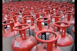 ग्याँस रहित बन्दै सिंह दरबार : तिन महिना भित्रमा सबै सार्वजनिक कार्यलय सिलिण्डर मुक्त