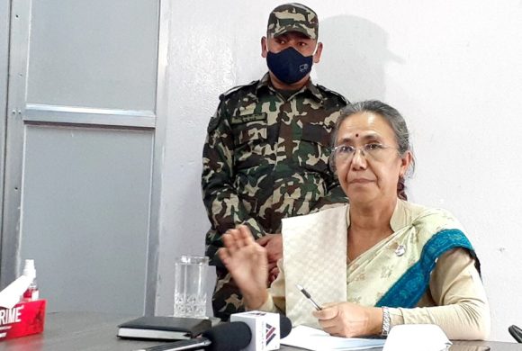 भूमिमन्त्री शशी श्रेष्ठले प्रक्रिया मिचेर नन्दलाई  दिइन् सरकारी नियुक्ति