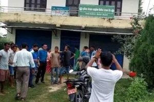 ऋण तिर्न दबाब दिएपछि कैलालीमा एक महिलाले गरिन् आत्महत्या