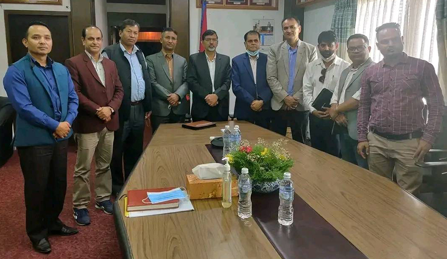 बजेटमा गरिएको घोषणा अनुसार नै कर्मचारीहरुको तलब लागू हुन्छः अर्थमन्त्री शर्मा