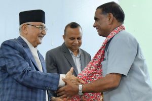 माओवादीका केन्द्रीय सदस्य यादव सहित ३५ जना कार्यकर्ता एमाले प्रवेश