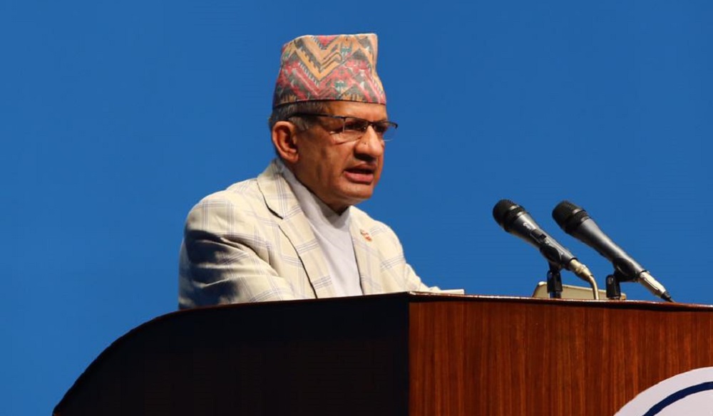 ज्ञवालीको प्रश्न– निर्वाचन घोषणापछि कामचलाउ सरकारले संसदलाई बिजनेस दिन मिल्छ ?
