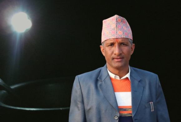 गाउँलेबाट २५ लाख रुपैयाँ उठाएर सिद्धलेक ७ का पूर्ववडाध्यक्ष सम्पर्कविहिन :विद्युत काटियो, गाउँमा अन्धकार