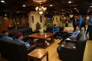 विमानस्थलबाट प्रहरी प्रमुख सिंहले भने,‘अमेरिका भ्रमण सफल भयो’