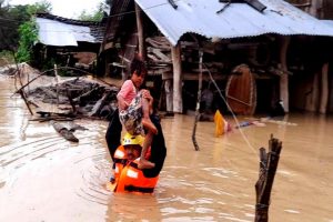 कैलाली बाढी पीडितको पीडा : वस्तुभाउ पनि खान नपाएर मर्ने भए