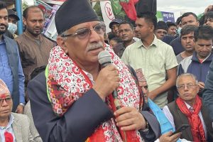 मनोनयन दर्ता गर्दै प्रचण्डले भने-‘समृद्धिको नयाँ यात्रा अब गोरखाबाट सुरु हुन्छ’