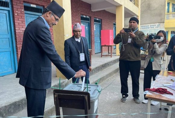 सभामुख सापकोटाले गरे मतदान भोट