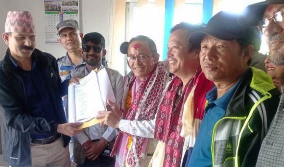 मोरङ ३ (१) मा थापाको मृत्युपछि लिम्बूले गराए उम्मेदवारी दर्ता