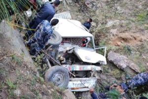 बैतडी दुर्घटनाः मृत्यु भएका ४ प्रहरीको सनाखत, ७ जना गम्भीर घाइते