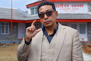 दीपक मनाङेलाई २५ हजार जरिवाना तिराउने आयोगको निर्णय
