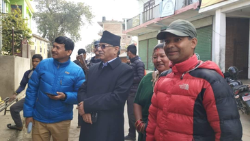 प्रचण्ड चढेको हेलिकोप्टर आकस्मिक सल्यानको खंलगामा अवतरण