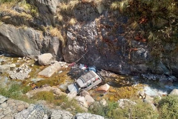 कालीकोटमा जीप दुर्घटनाः तीन जनाको मृत्यु, ७ घाइते