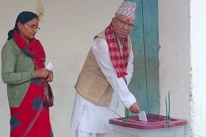 ‘विपक्षीहरुले रातभर पैसा बाँड्दै मासुमाछाको भतेर लगाए छन्’